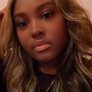 Meet your Posher, Brielle